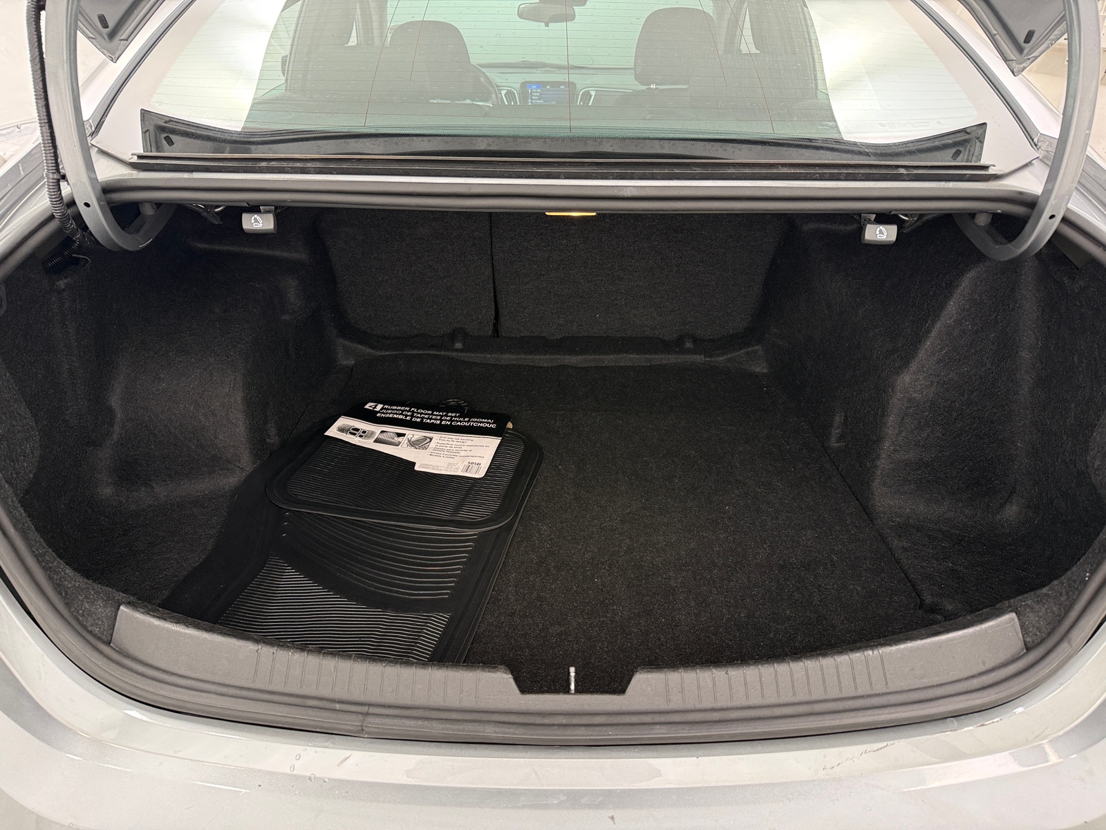 Thumbnail: 2024 Chevrolet Malibu - 7