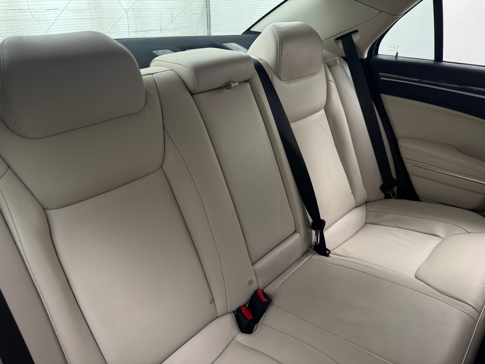 Thumbnail: 2017 Chrysler 300 - 5