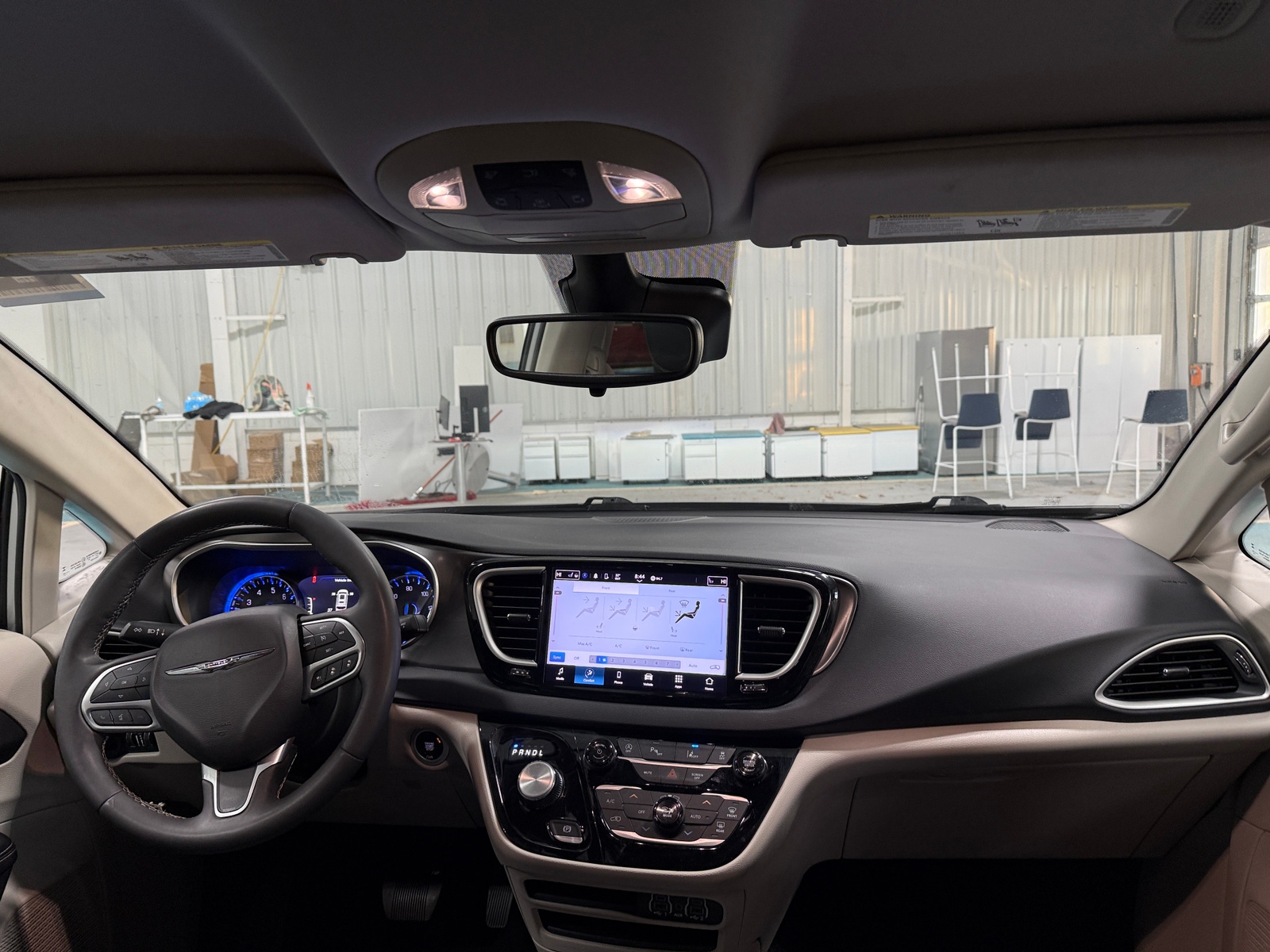 Thumbnail: 2024 Chrysler Pacifica - 2