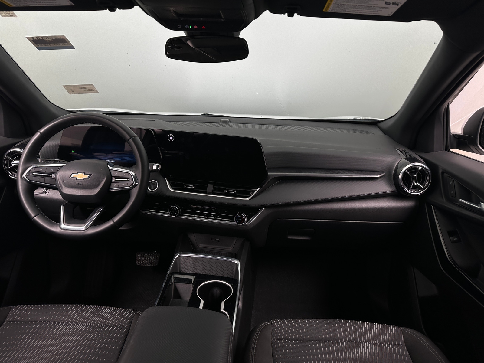 Thumbnail: 2025 Chevrolet Equinox - 3