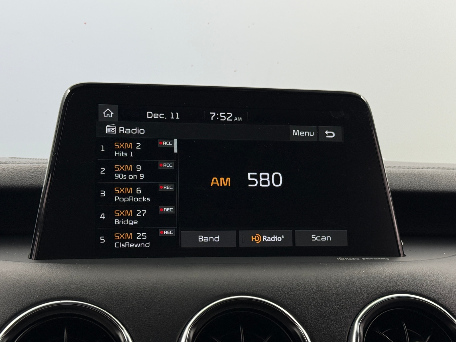 Thumbnail: 2019 Kia Stinger - 3