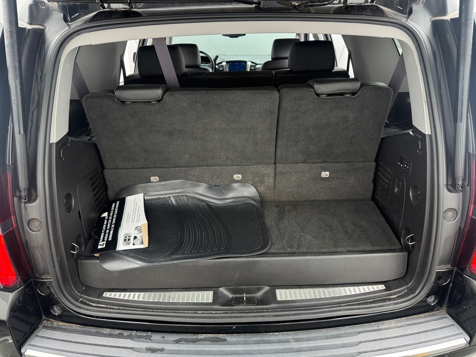 Thumbnail: 2015 Chevrolet Tahoe - 6