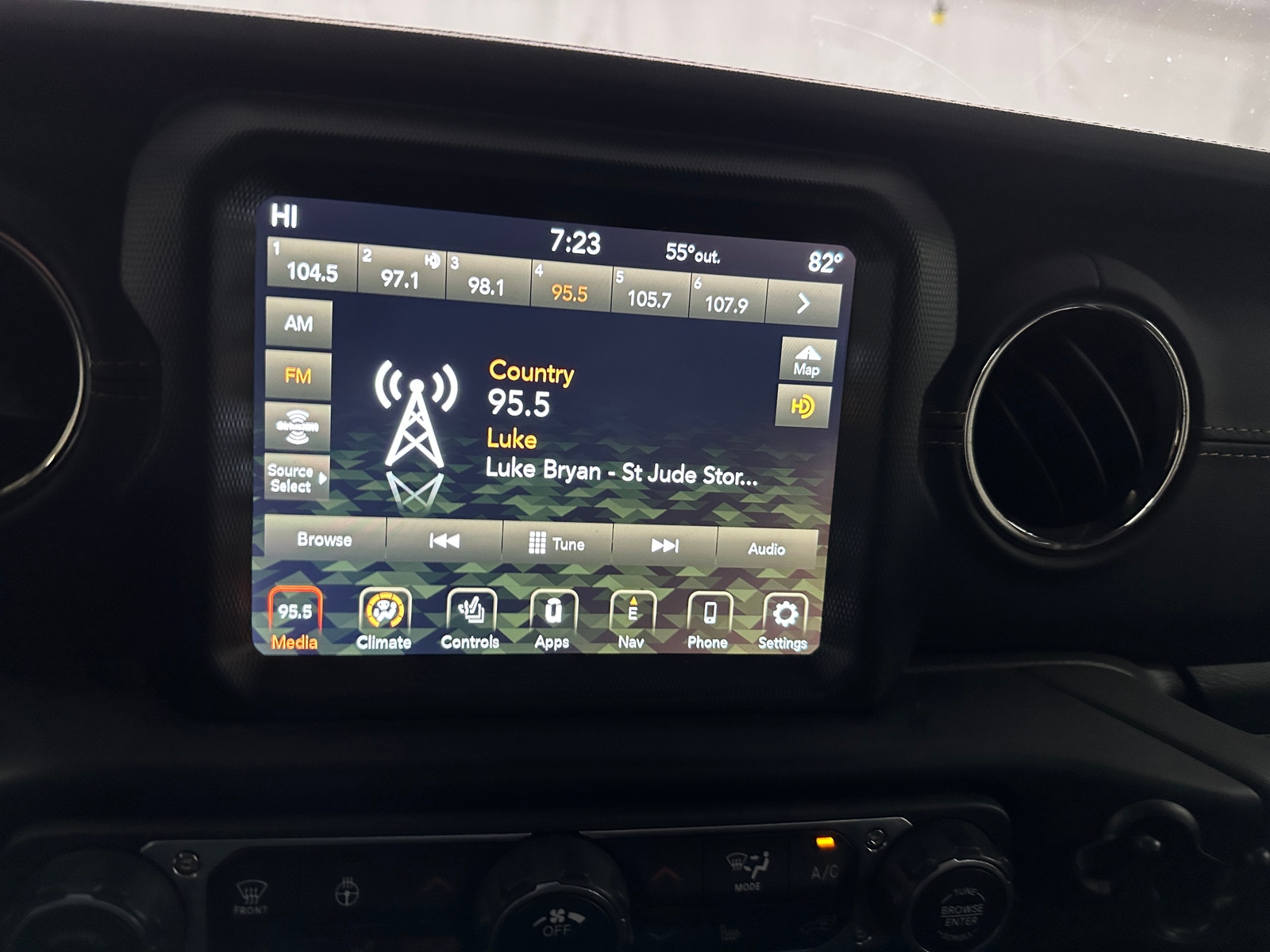 Thumbnail: 2023 Jeep Wrangler - 3