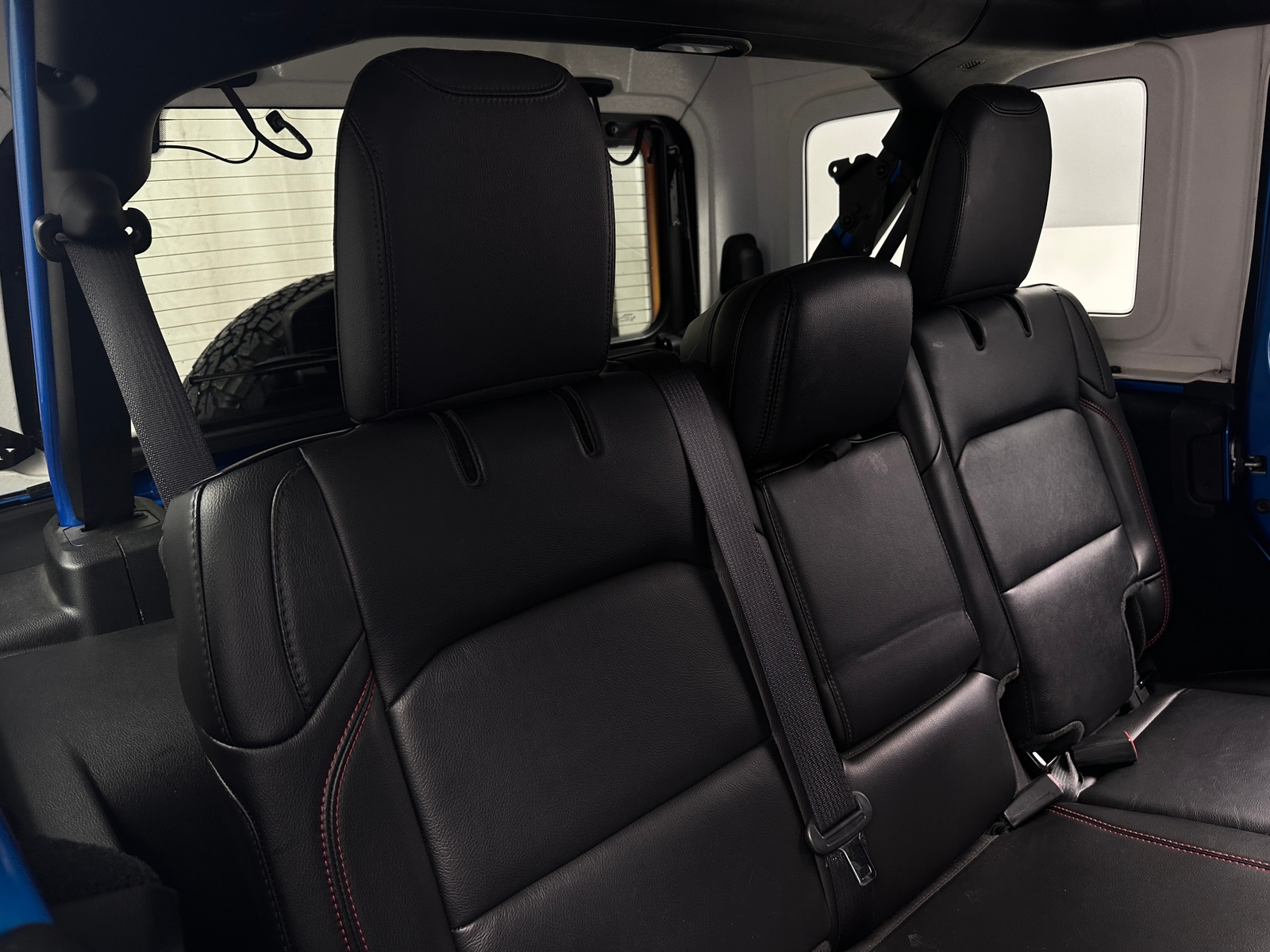 Thumbnail: 2022 Jeep Wrangler - 6