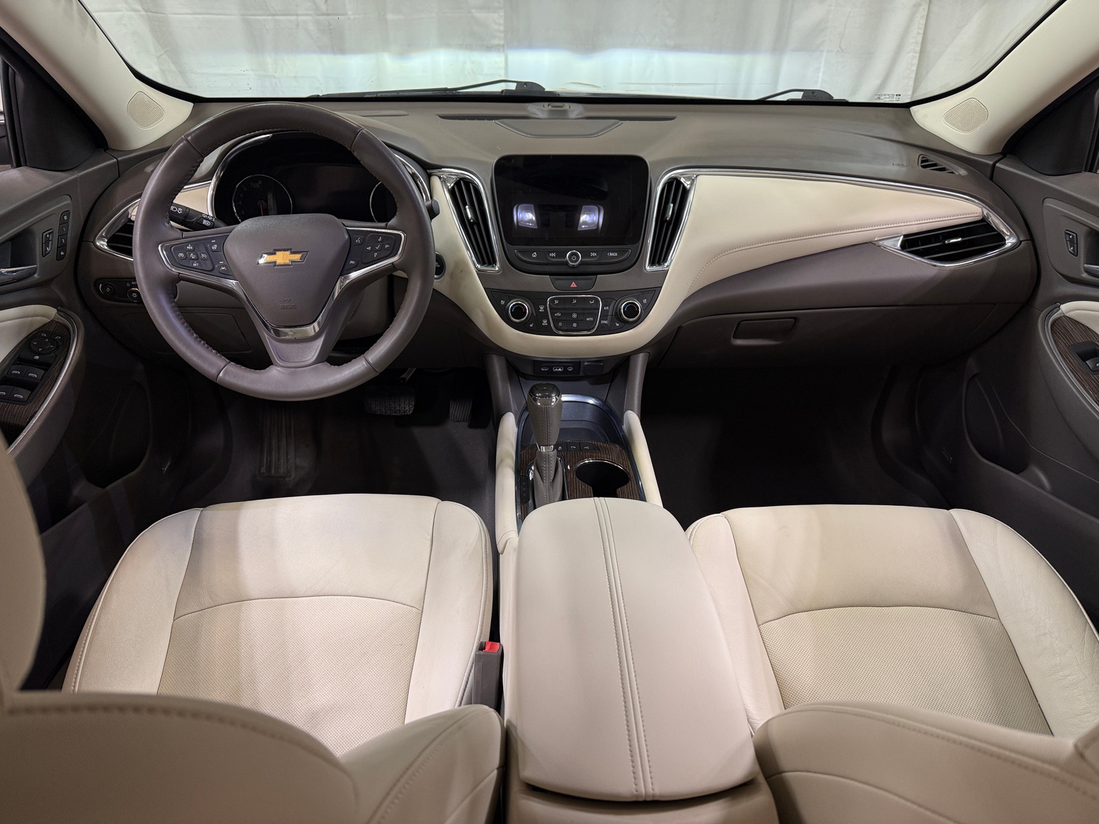 Thumbnail: 2019 Chevrolet Malibu - 2