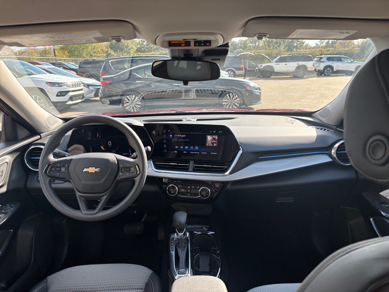 Thumbnail: 2025 Chevrolet Trax - 3