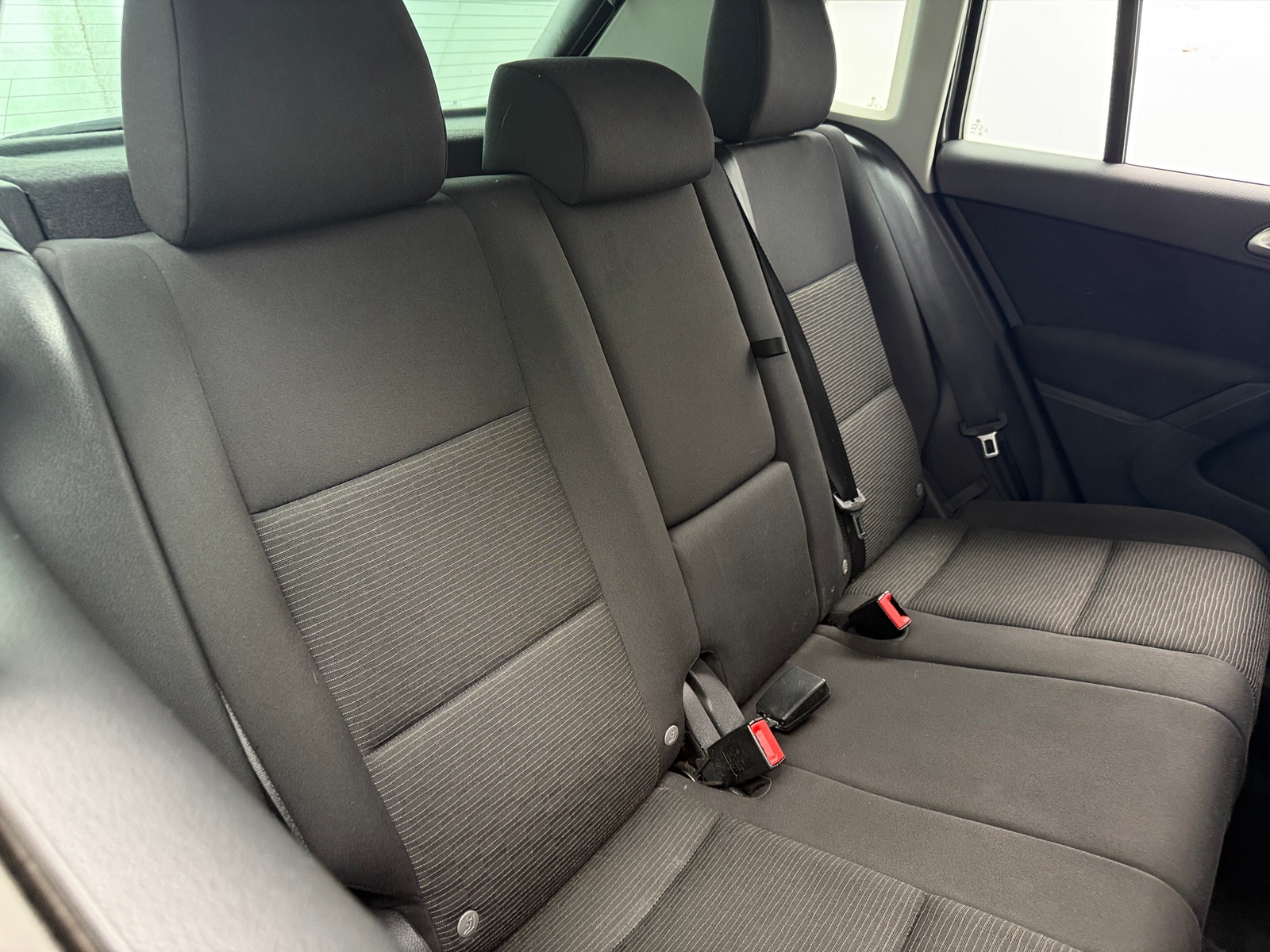 Thumbnail: 2018 Volkswagen Tiguan - 6