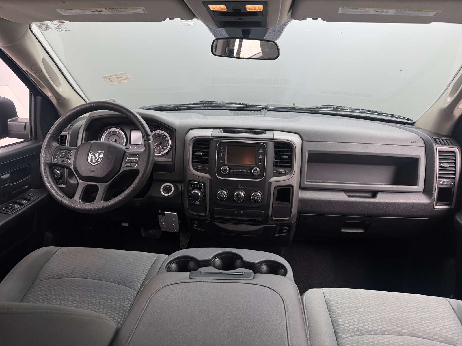 Thumbnail: 2019 RAM 1500 Classic - 3