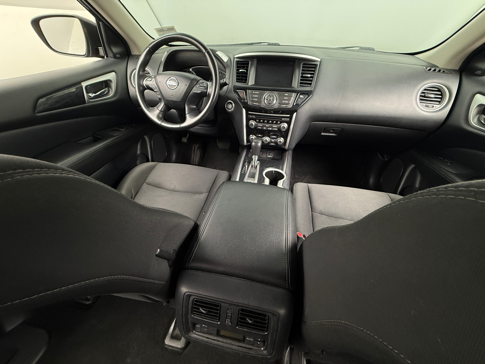 Thumbnail: 2020 Nissan Pathfinder - 3