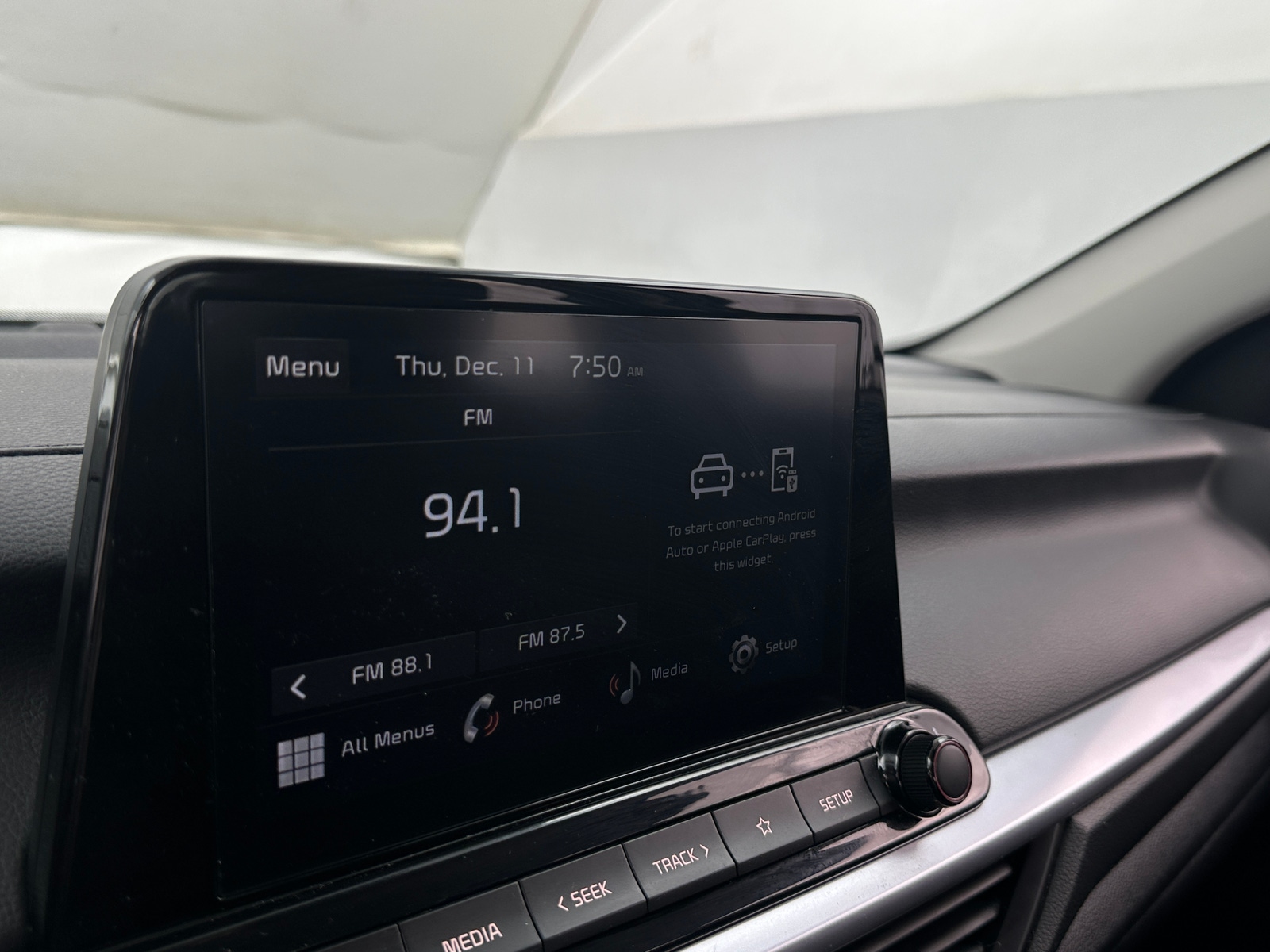 Thumbnail: 2024 Kia Forte - 4