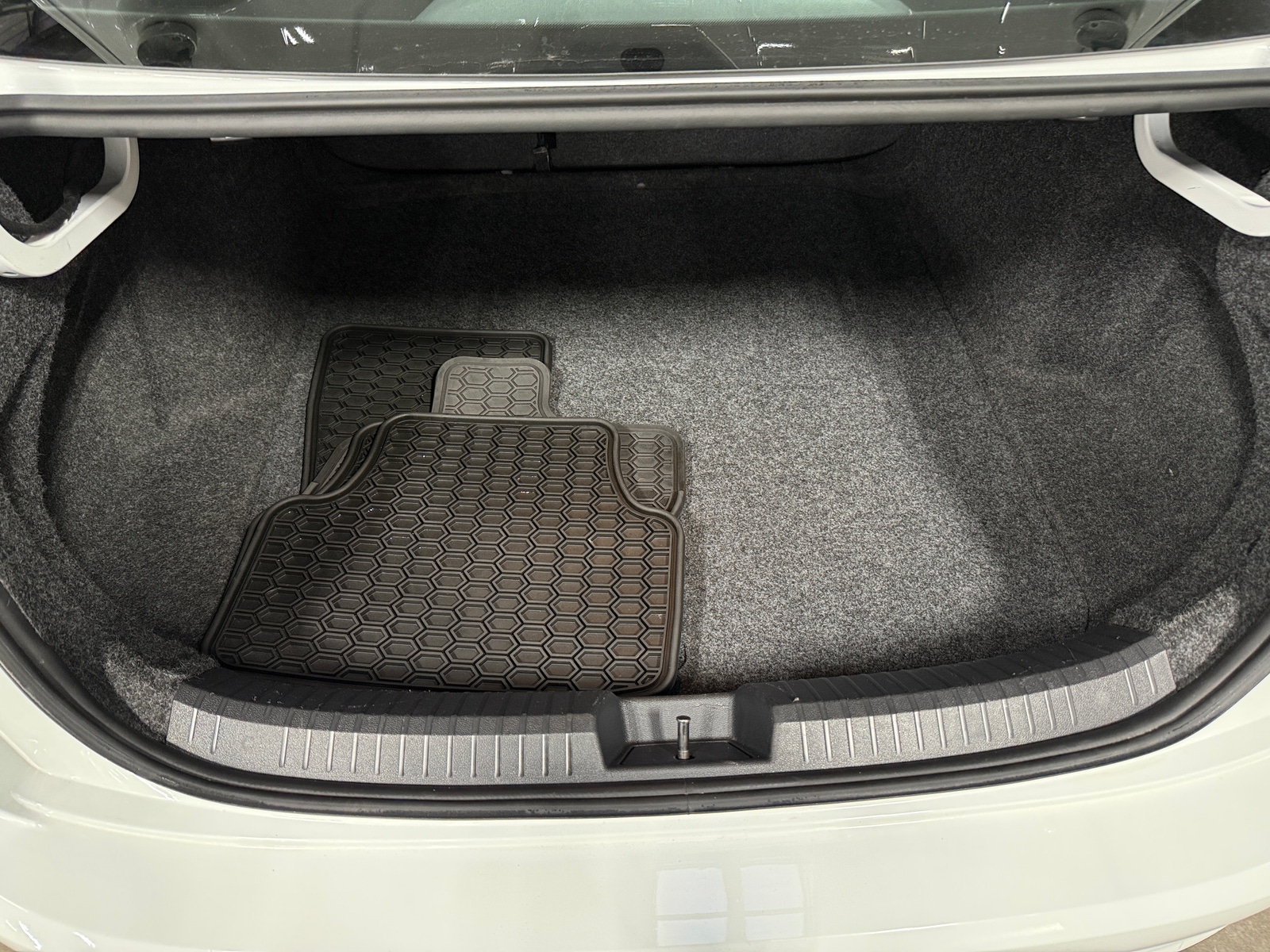 Thumbnail: 2020 Volkswagen Jetta - 6