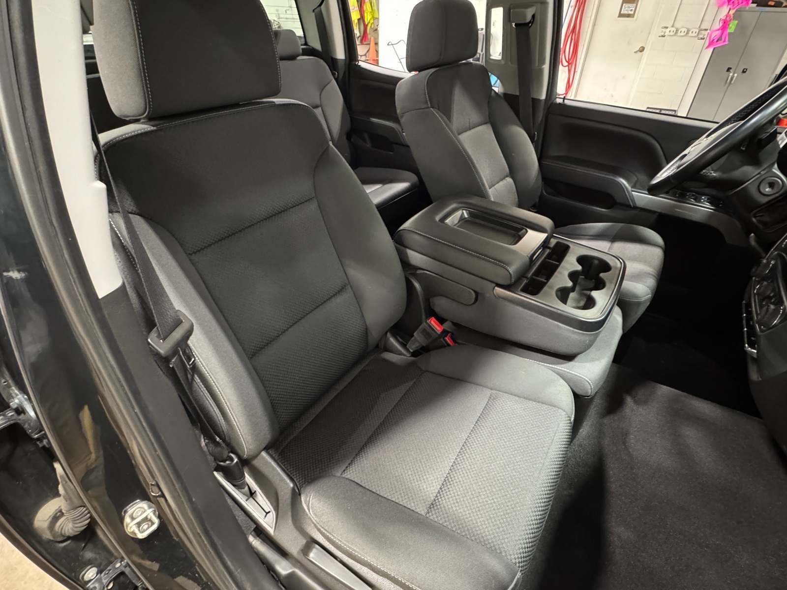 Thumbnail: 2018 Chevrolet Silverado 1500 - 2