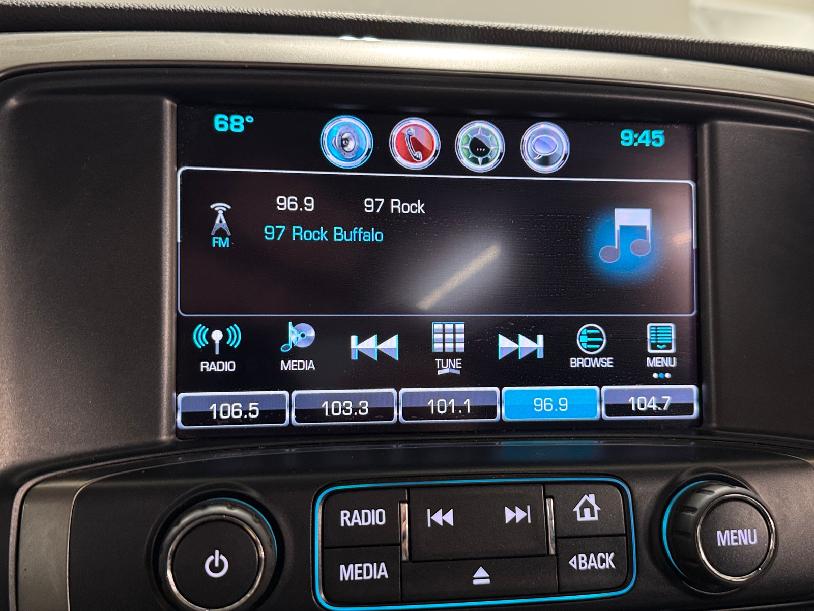 Thumbnail: 2018 Chevrolet Silverado 1500 - 4