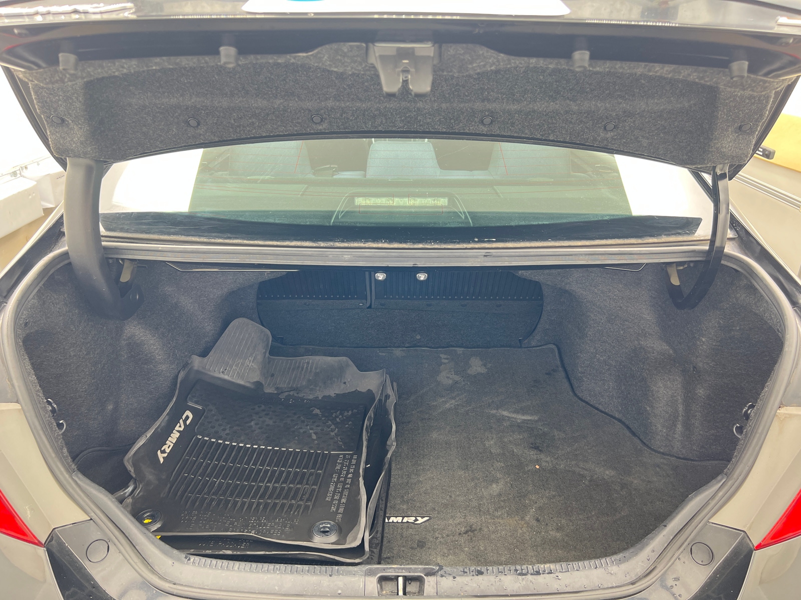 Thumbnail: 2017 Toyota Camry - 7