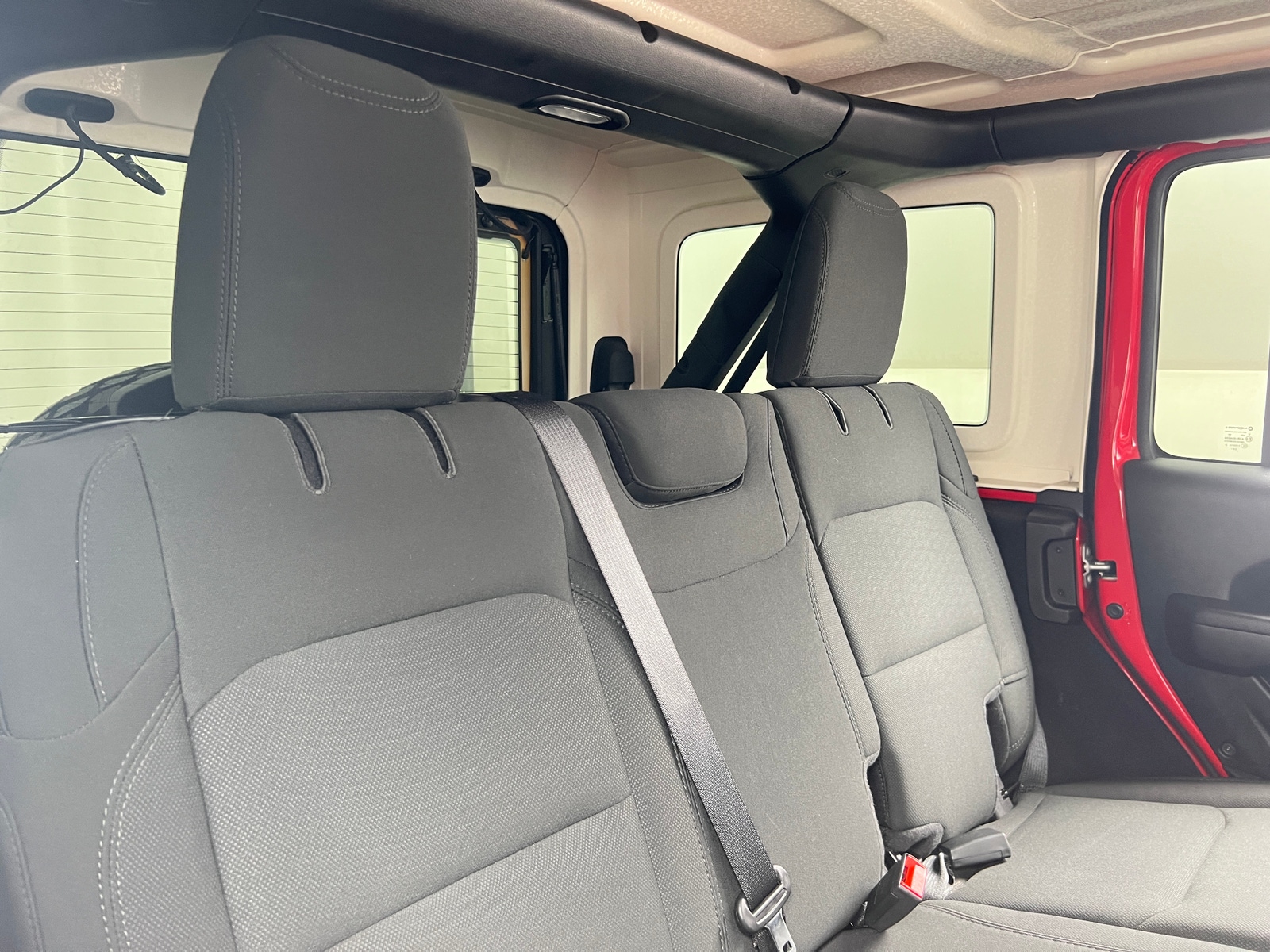 Thumbnail: 2021 Jeep Wrangler - 6