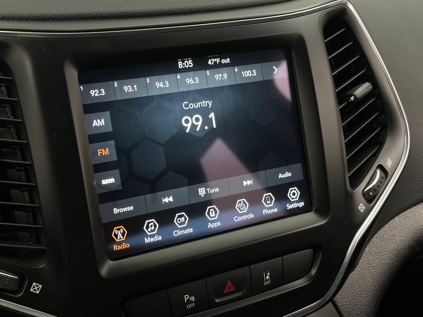 Thumbnail: 2022 Jeep Cherokee - 3