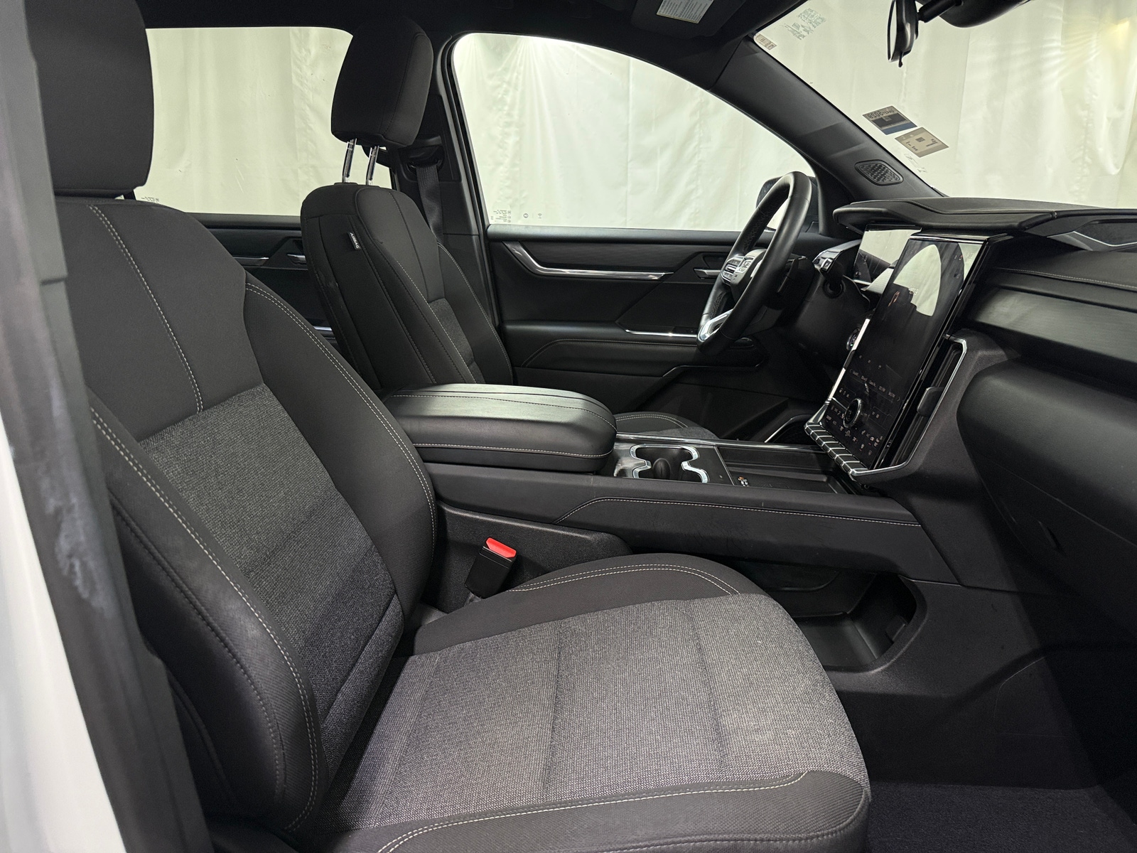 Thumbnail: 2025 GMC Acadia - 2