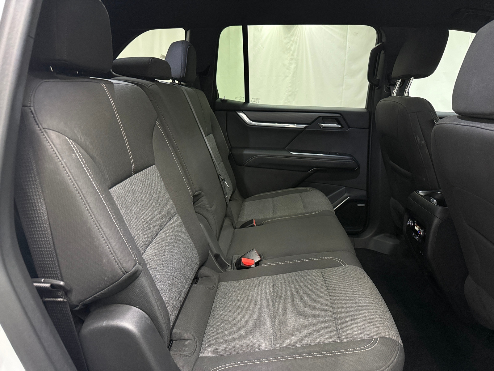 Thumbnail: 2025 GMC Acadia - 6