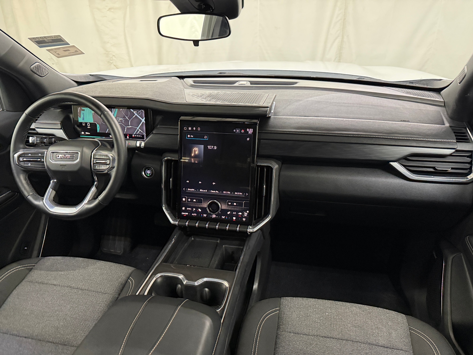 Thumbnail: 2025 GMC Acadia - 3