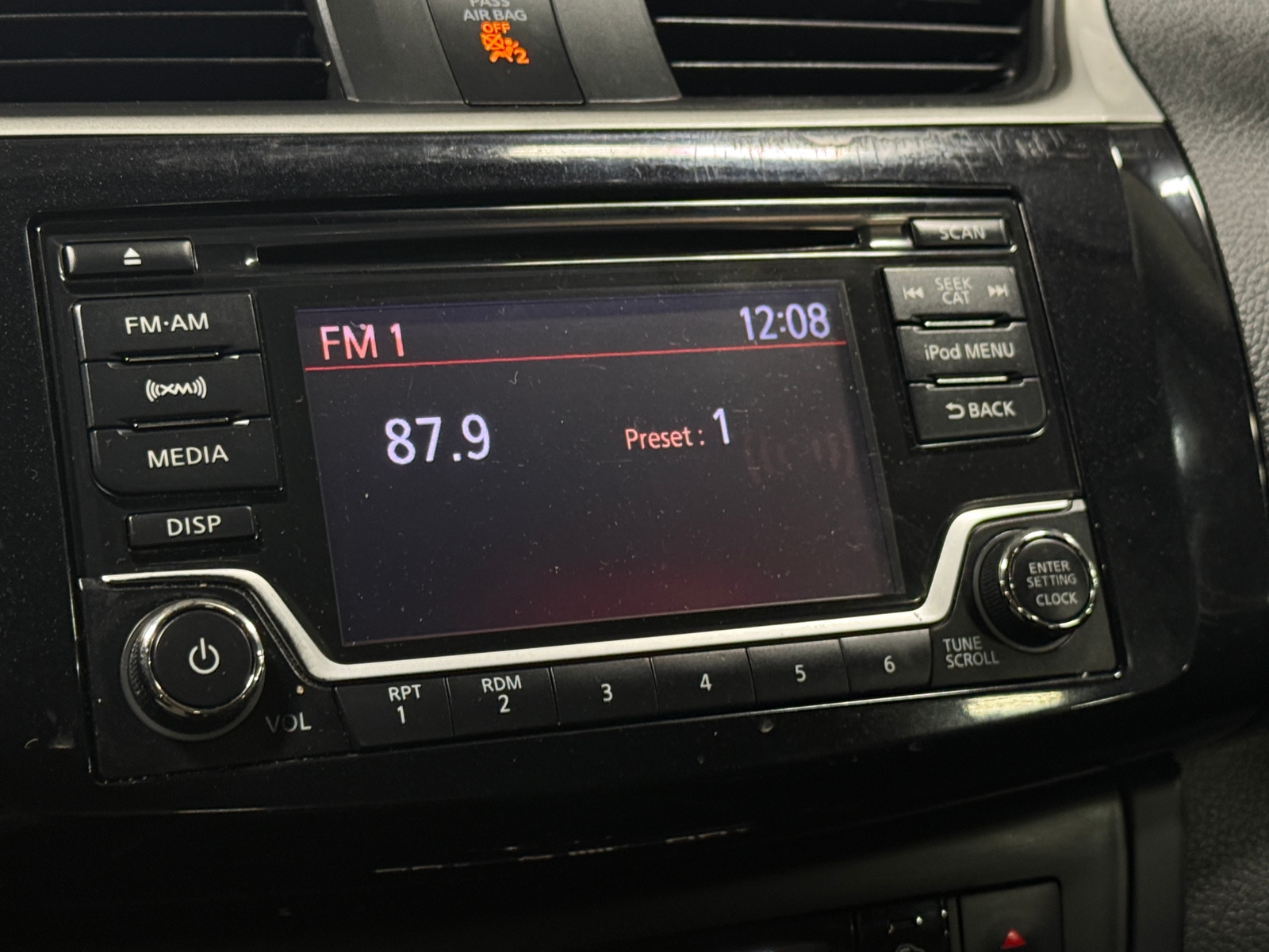 Thumbnail: 2018 Nissan Sentra - 4