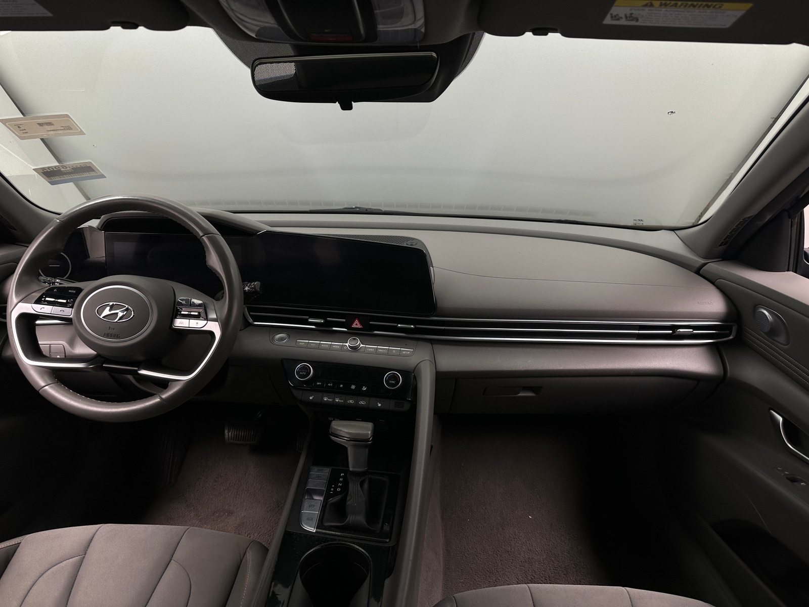 Thumbnail: 2023 Hyundai Elantra - 3