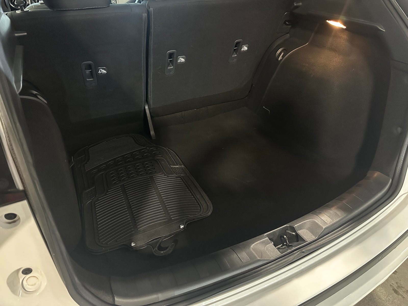 Thumbnail: 2022 Nissan Kicks - 7