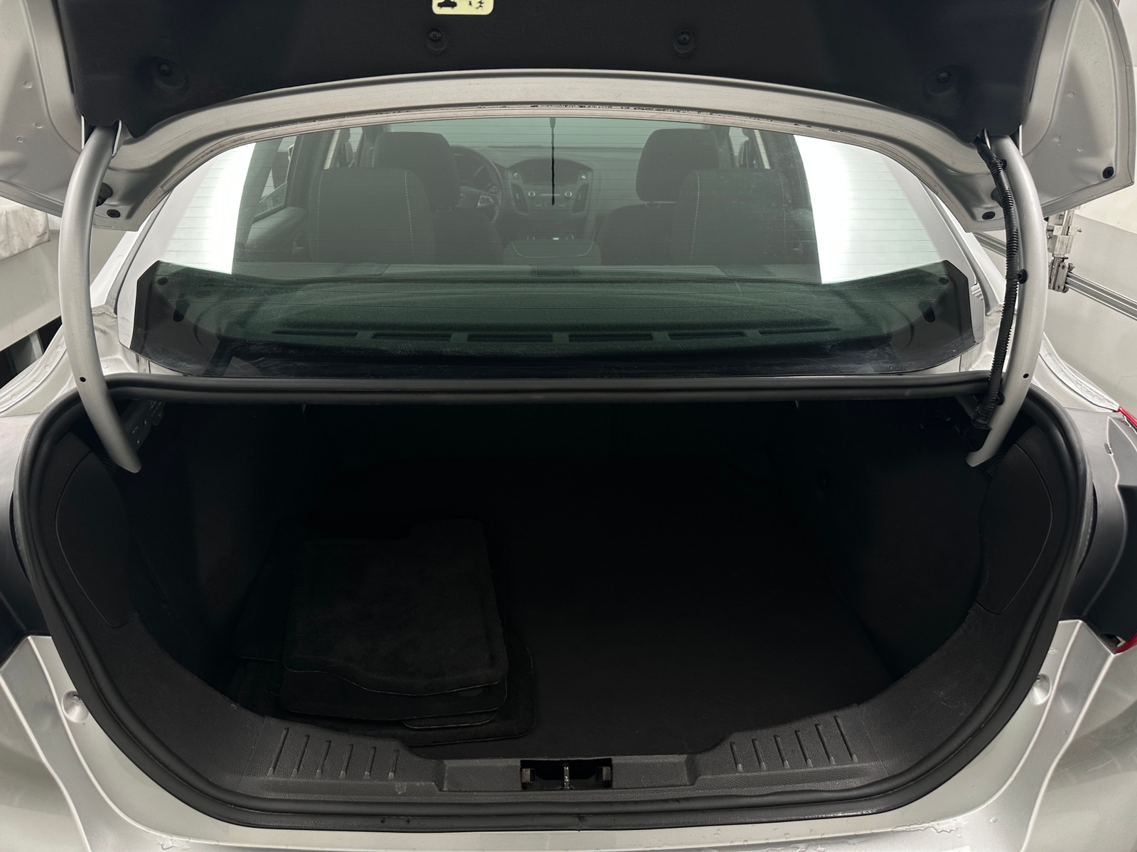 Thumbnail: 2016 Ford Focus - 7