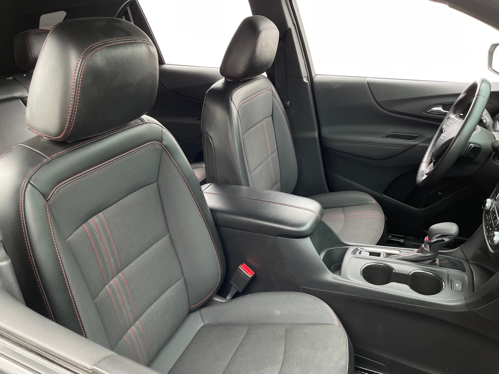 Thumbnail: 2022 Chevrolet Equinox - 2