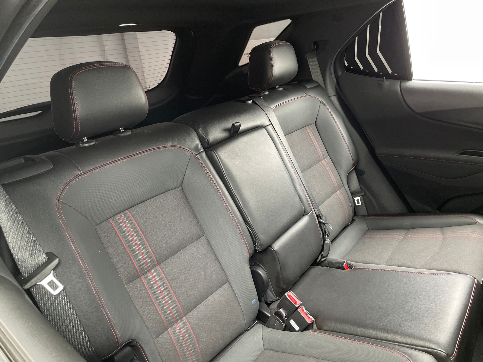 Thumbnail: 2022 Chevrolet Equinox - 6