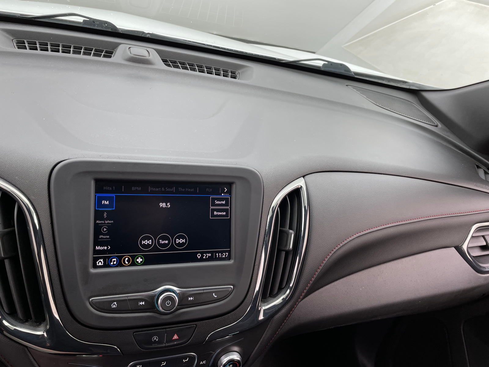 Thumbnail: 2022 Chevrolet Equinox - 4