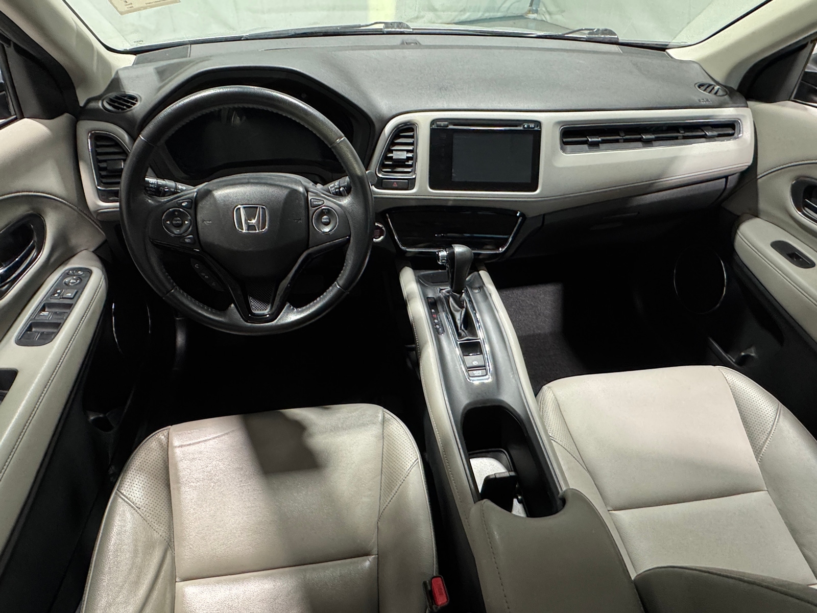 Thumbnail: 2017 Honda HR-V - 2