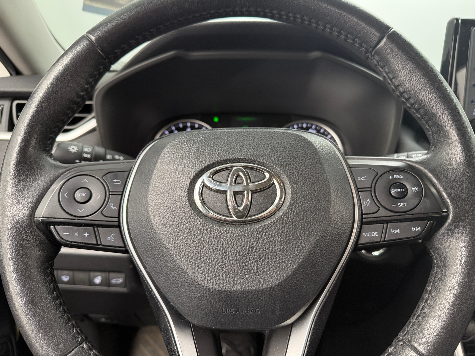 Thumbnail: 2019 Toyota RAV4 - 5