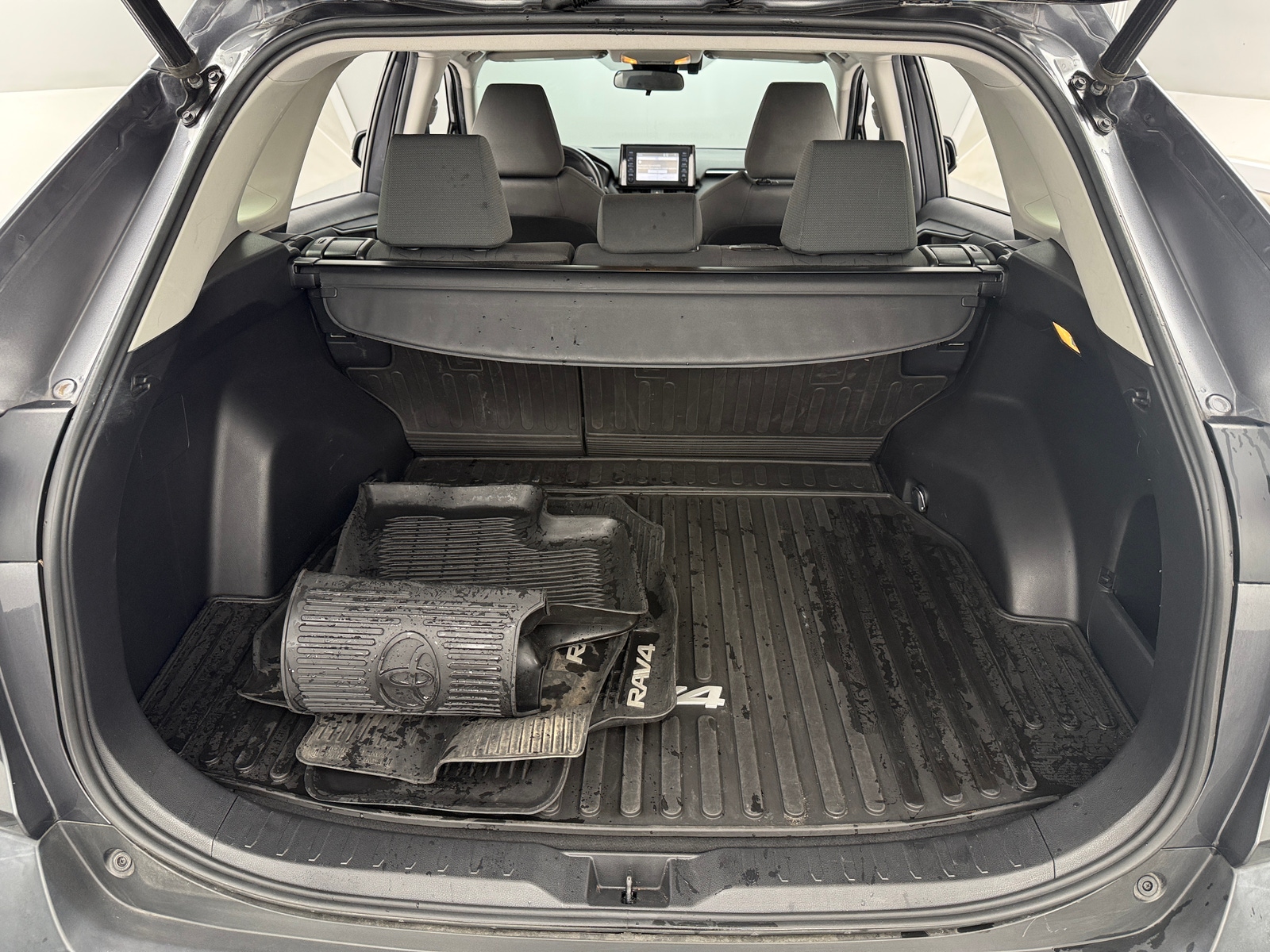 Thumbnail: 2019 Toyota RAV4 - 7