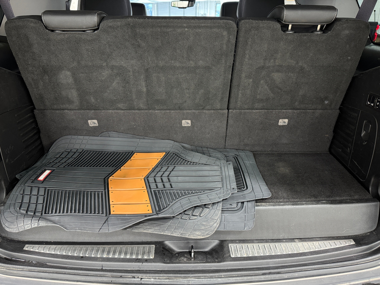 Thumbnail: 2017 Chevrolet Tahoe - 7