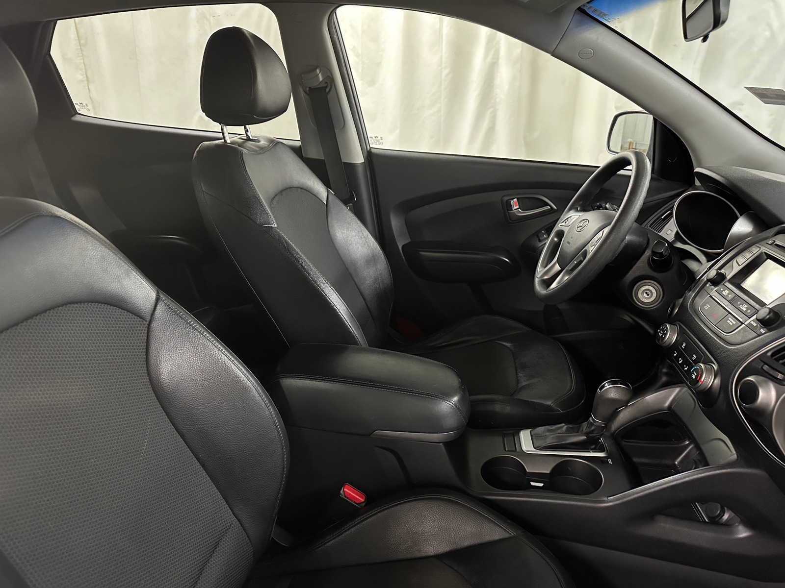 Thumbnail: 2015 Hyundai Tucson - 2