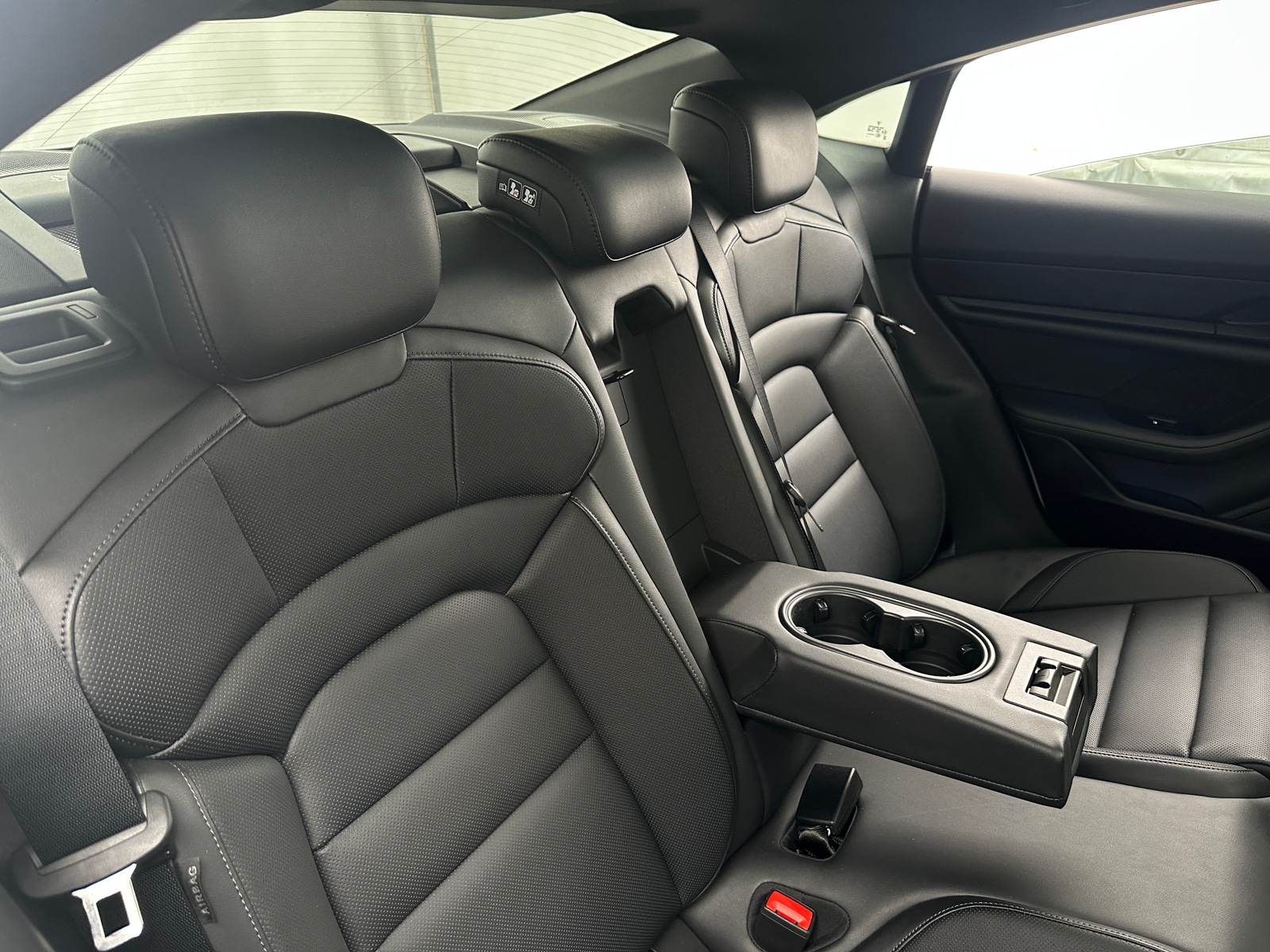 Thumbnail: 2024 Porsche Taycan - 5