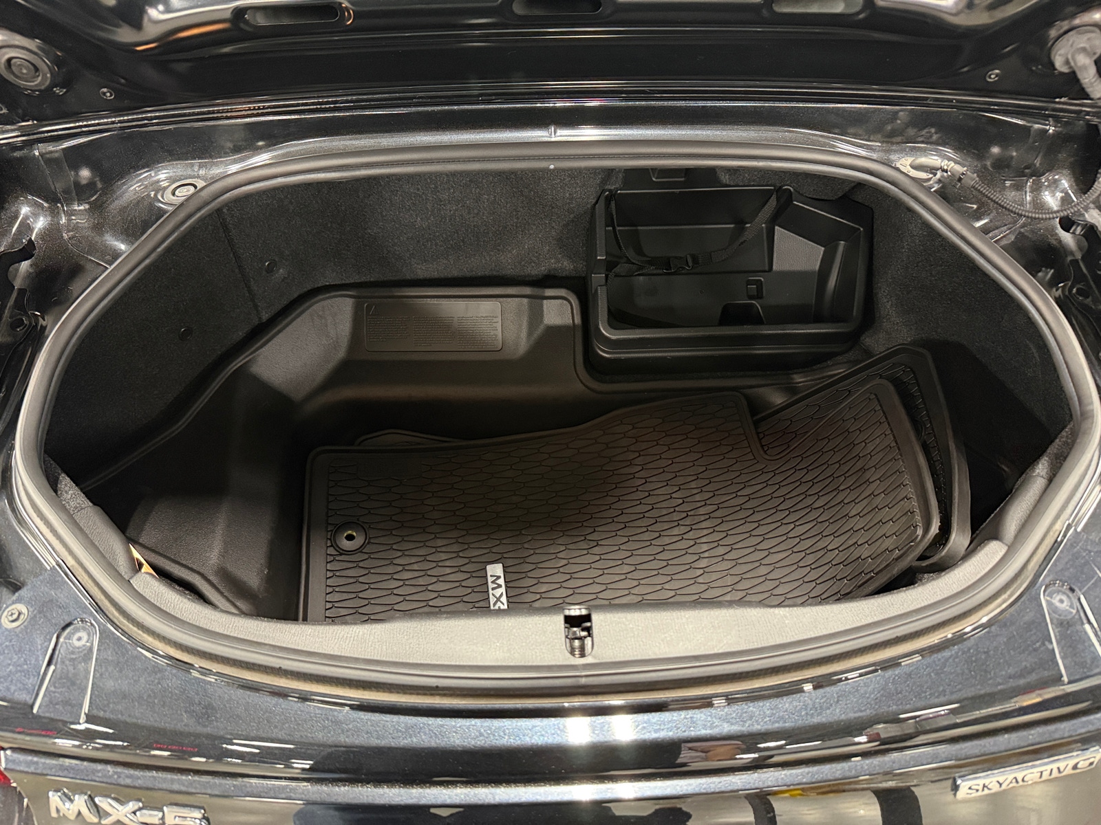 Thumbnail: 2022 Mazda MX-5 Miata - 5