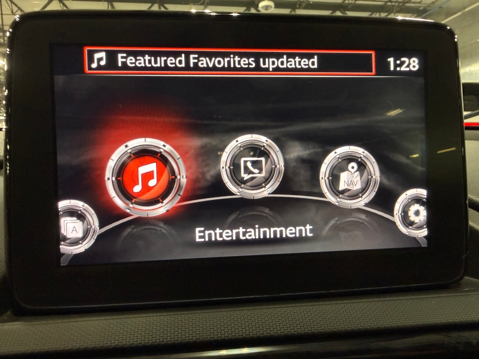 Thumbnail: 2022 Mazda MX-5 Miata - 3