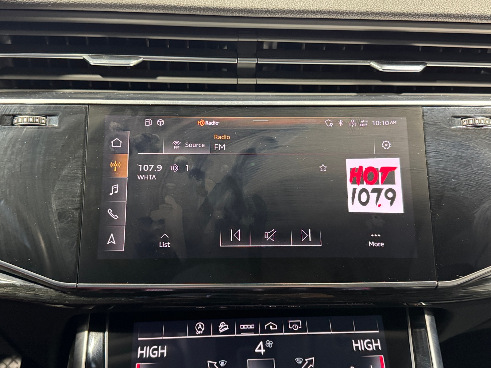 Thumbnail: 2022 Audi Q7 - 3