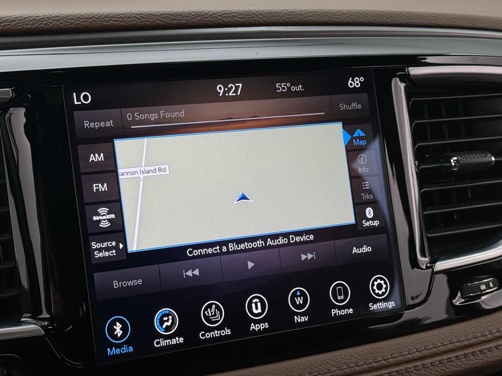 Thumbnail: 2020 Chrysler Pacifica - 3