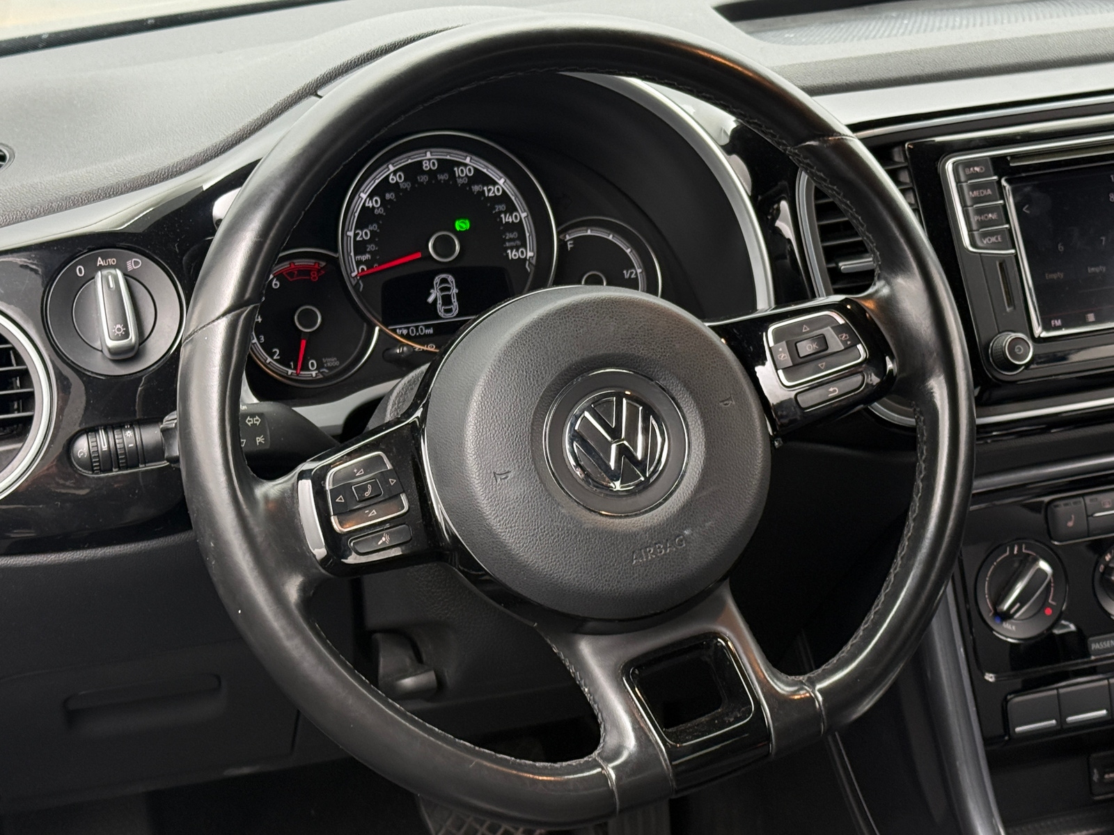 Thumbnail: 2017 Volkswagen Beetle - 5