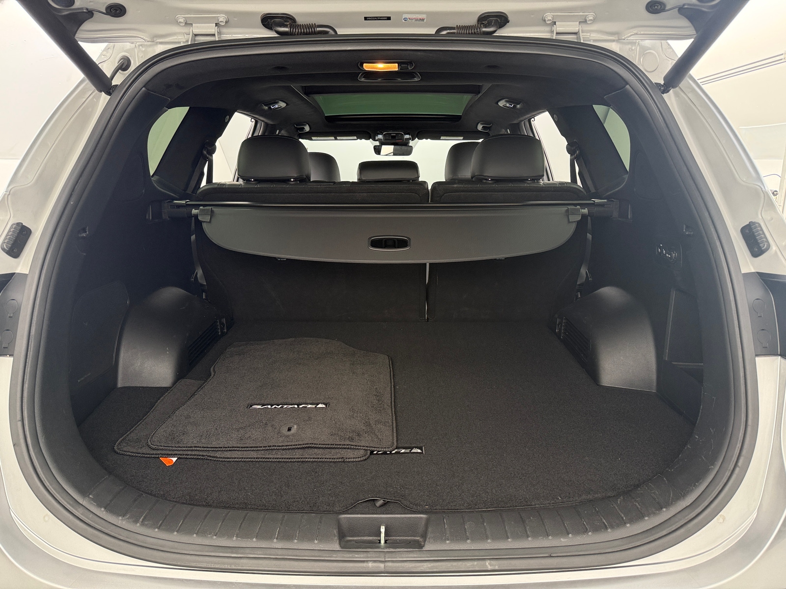 Thumbnail: 2023 Hyundai Santa Fe - 6