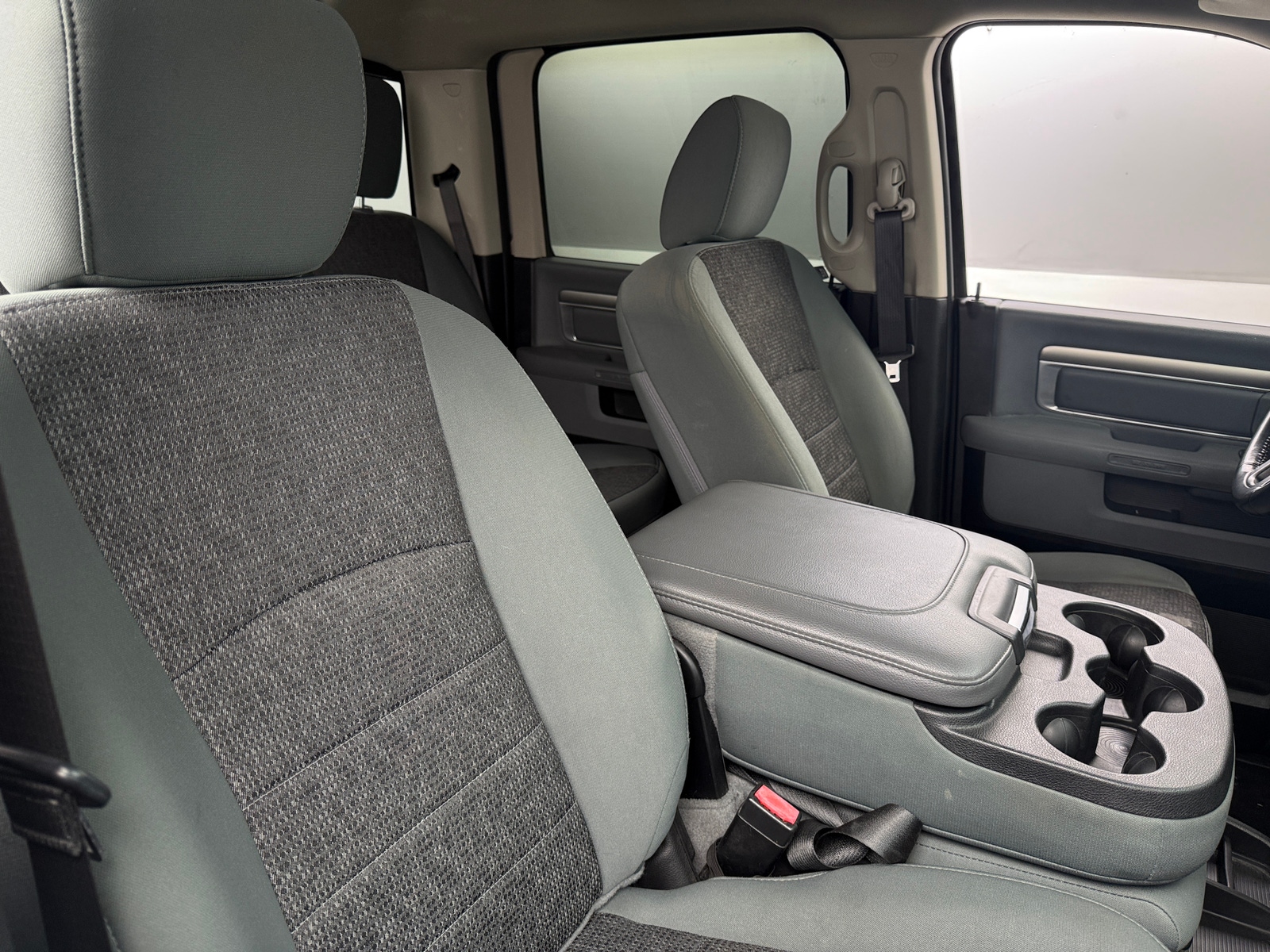 Thumbnail: 2019 RAM 1500 Classic - 2