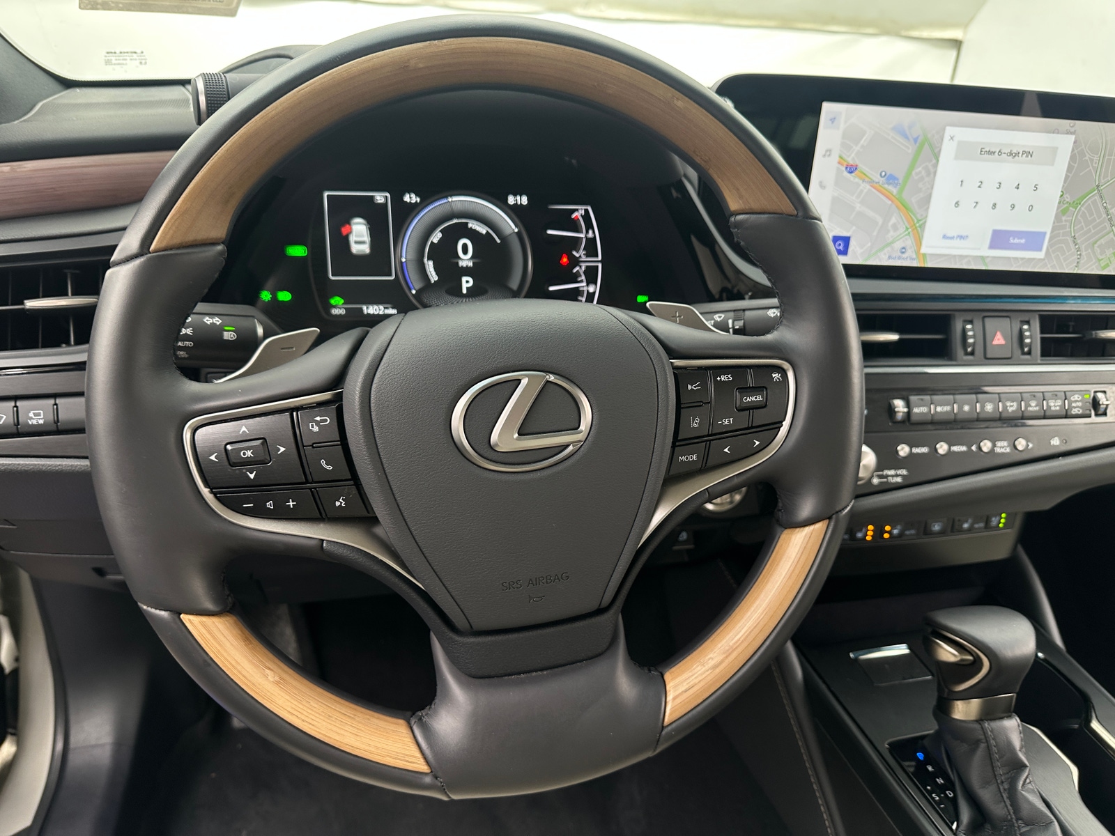 Thumbnail: 2025 Lexus ES - 4