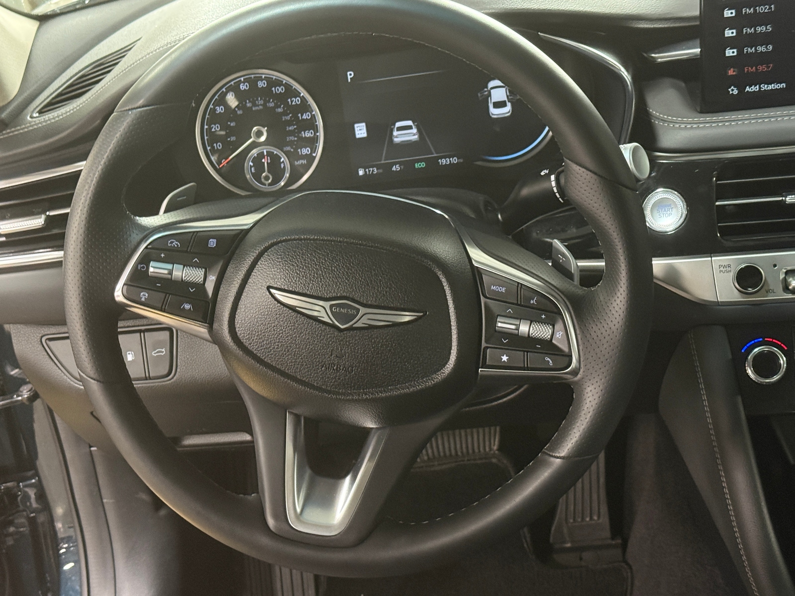 Thumbnail: 2025 Genesis G70 - 4