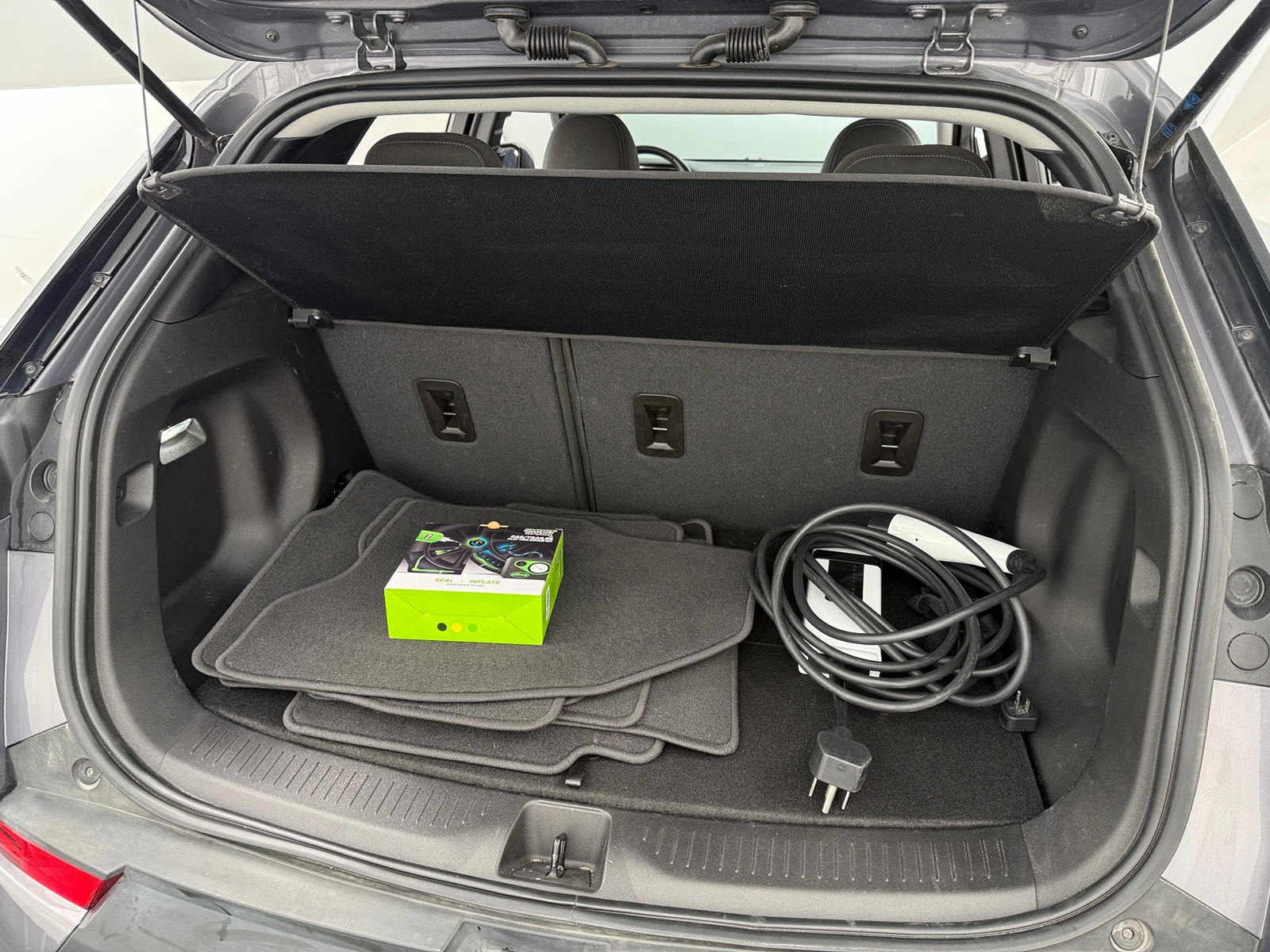 Thumbnail: 2023 Chevrolet Bolt EUV - 7