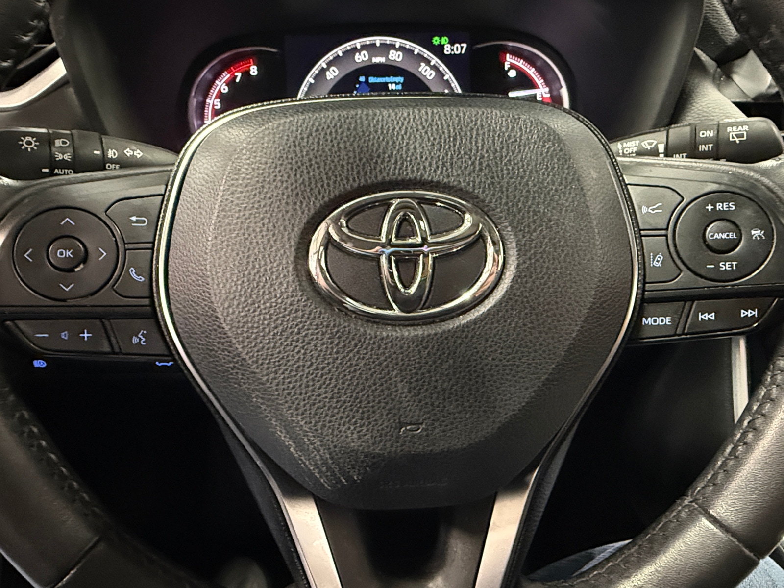 Thumbnail: 2019 Toyota RAV4 - 4