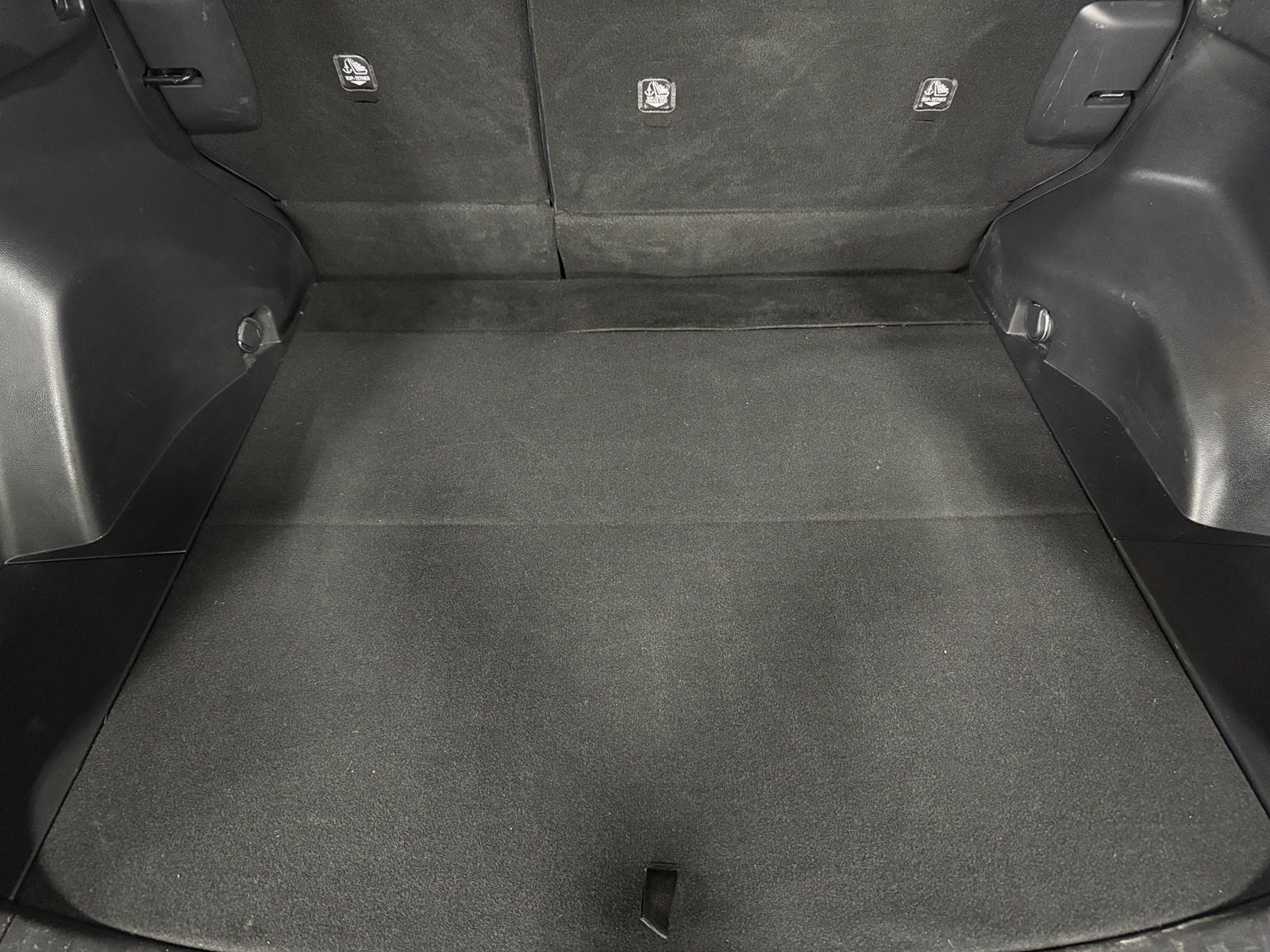 Thumbnail: 2019 Toyota RAV4 - 6