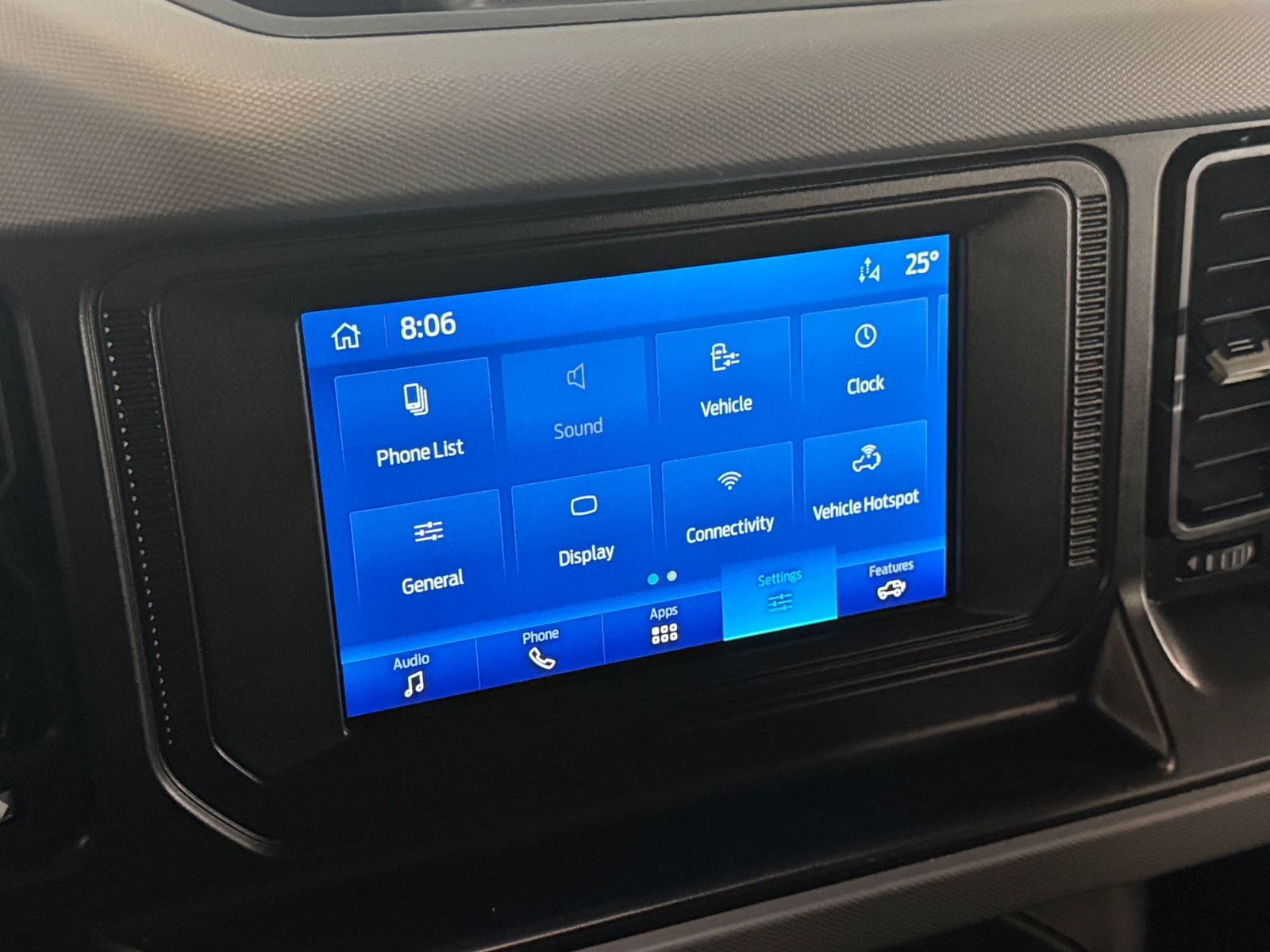 Thumbnail: 2023 Ford Bronco - 3