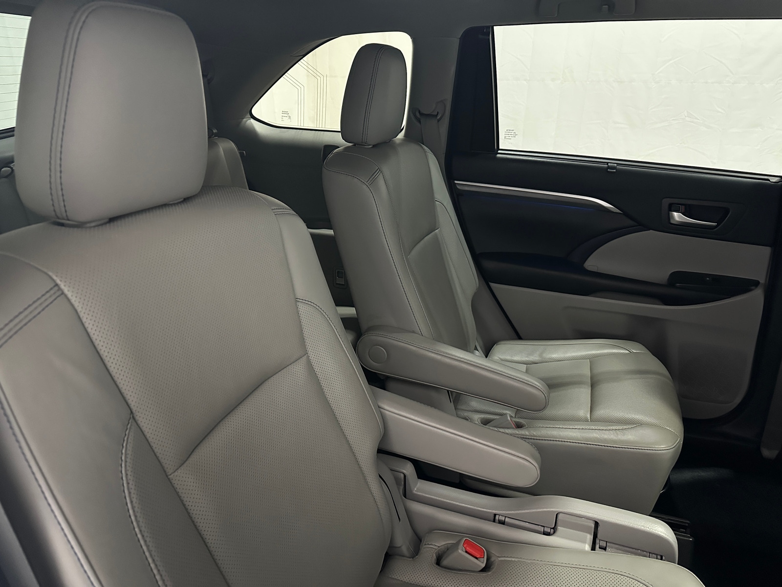 Thumbnail: 2019 Toyota Highlander - 5